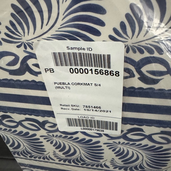 Pottery Barn Navy and White Patterned Placemats - Picture 3 of 8